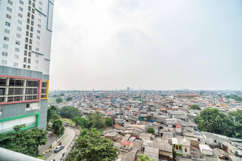 Twin Bed Bassura Netflix & Chill Apartment *